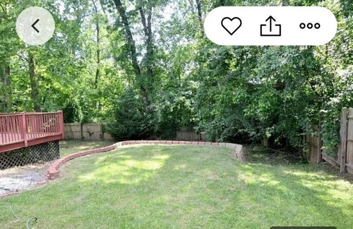 Davis Lake - Eastfield Casa | 4-bedroom cozy house in charming Charlotte with WiFi, AC, home Security and love