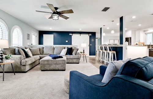 Sarasota Casa | 4-Bedroom Dog-Friendly Home, Just 13 Miles from Siesta Key Beach! Private Pool