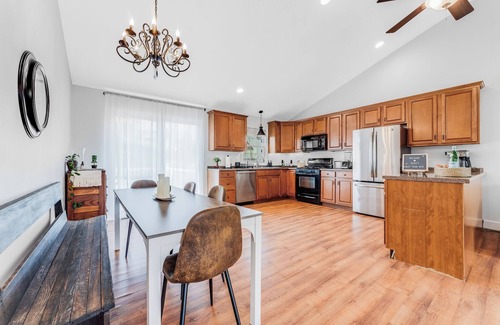 Cheat Lake Casa | 4-Bedroom Family-Friendly Home in Morgantown, WV Near Cheat Lake