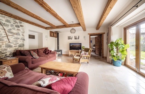 Le Biot Casa | Casa familiar de 4 dormitorios disponible por 1 año junio / julio de 2020.
