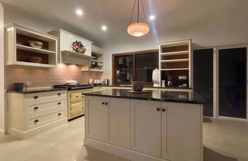 Highvale Casa | 4 Bedroom family size Homestead with pool