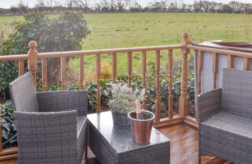 Gateshead Cabaña | 4 bedroom accommodation in Springwell, near Gateshead