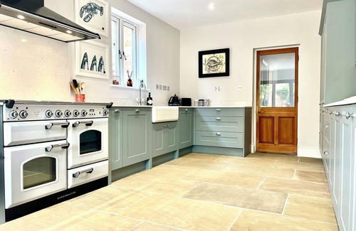 Stratford-upon-Avon Casa | 4-bedroom Getaway in the Heart of Stratford-upon-avon