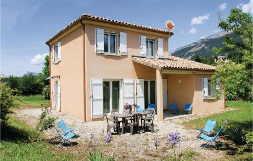 Saint-Roman Casa | 4 Bedroom Gorgeous Home In Saint Roman