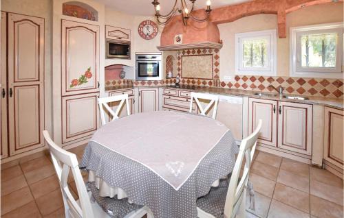 Chamaret Casa | 4 Bedroom Gorgeous Home In Chamaret
