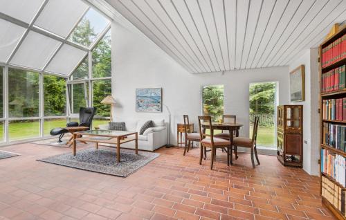 Varde Casa | 4 Bedroom Gorgeous Home In Varde