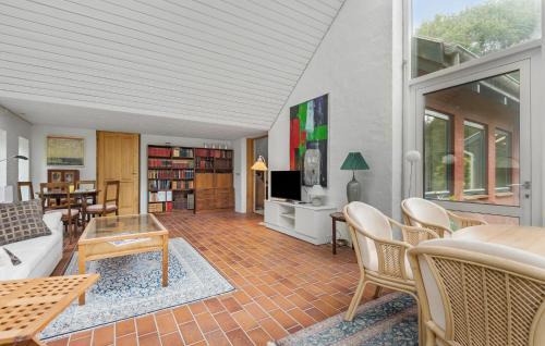 Varde Casa | 4 Bedroom Gorgeous Home In Varde