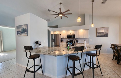 Burnt Store Casa | 4-bedroom Gulf access, heated pool, lanai, dock
