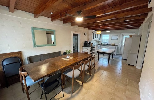 Windy Hill Casa | 4-bedroom house in Nth Myrtle with amazing front porch & plenty of Boat Parking!