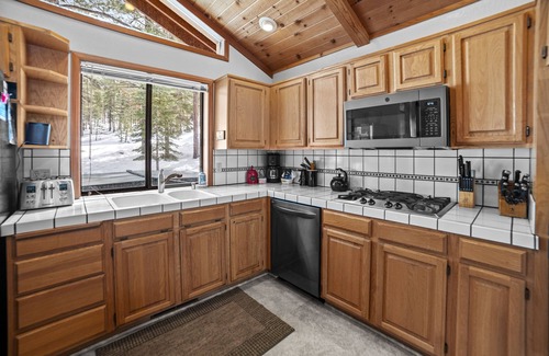 Truckee Casa | 4 Bedroom Home at 392 Skidder Trail by RedAwning