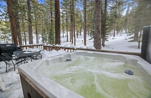 Truckee Casa | 4 Bedroom Home at 392 Skidder Trail by RedAwning Save 10% on 3 Nights, 15% on 5 Nights!