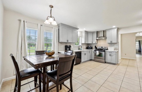 Bridge City Casa | 4 bedroom home in Bridge City