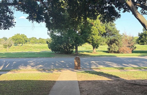 Wichita Falls Casa | 4 bedroom home right across from Weeks Park Golf course!