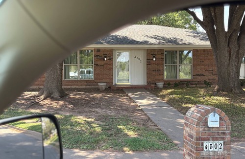 Wichita Falls Casa | 4 bedroom home right across from Weeks Park Golf course!