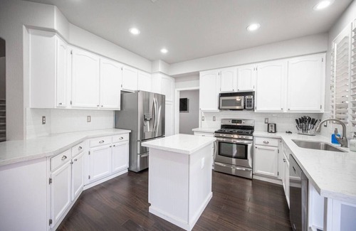 Spring Valley Casa | 4 Bedroom Home With Pool, Hot Tub, Outdoor Kitchen
