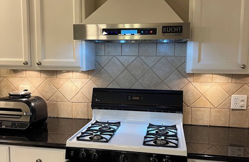 Lake Orion Casa | 4-Bedroom House for Monthly Stays