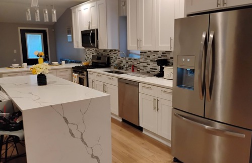 West Pullman Apartamento | 4-bedroom house in brilliant Chicago with AC, WiFi. Enjoy your stay.