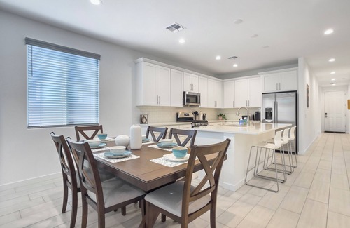 Laveen Casa | 4-bedroom house in charming Phoenix with Tesla EV Charger