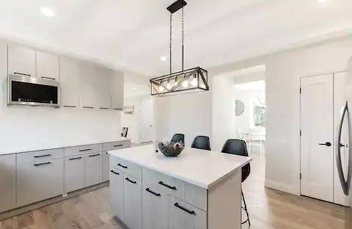 Warwick Casa | 4-bedroom house in charming Warwick with AC