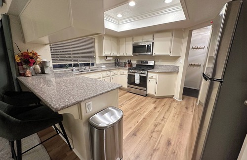 Loma Linda Casa | 4-bedroom house in Loma Linda on quiet Cul-de-sac, perfect for Families