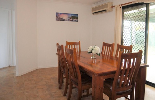 Runcorn Casa | 4 bedroom house in Runcorn