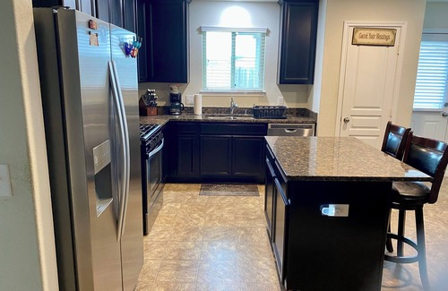 Missouri City Casa | 4-bedroom house in welcoming Missouri City with WiFi, AC near NRG Stadium