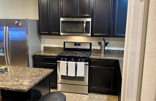 Missouri City Casa | 4-bedroom house in welcoming Missouri City with WiFi, AC near NRG Stadium