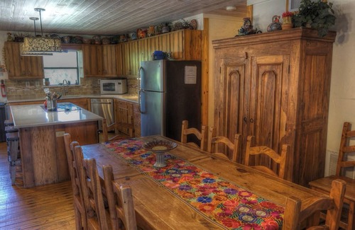 Utopia Casa | 4-bedroom house in Utopia with 450’ of private crystal clear Sabinal river front