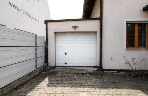 Donaustadt Casa | 4-Bedroom House & Large Garden