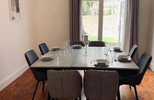 Penylan Casa | 4 bedroom House nr Cardiff City Centre