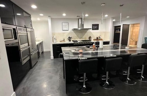 South Oklahoma City Casa | 4 Bedroom House on 10 Acres