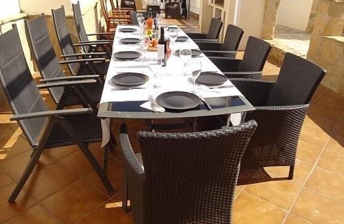 Los Vives Villa | Casa de 8 dormitorios con casa cueva del siglo XIX, piscina privada, barbacoa, capacidad para 14 personas,