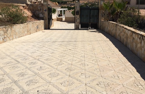 Los Vives Villa | Casa de 8 dormitorios con casa cueva del siglo XIX, piscina privada, barbacoa, capacidad para 14 personas,
