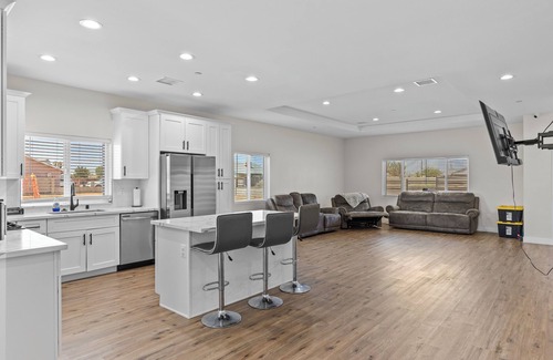 California City Casa | 4-bedroom house in delightful California City with AC