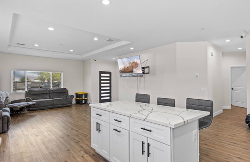 California City Casa | 4-bedroom house in delightful California City with AC