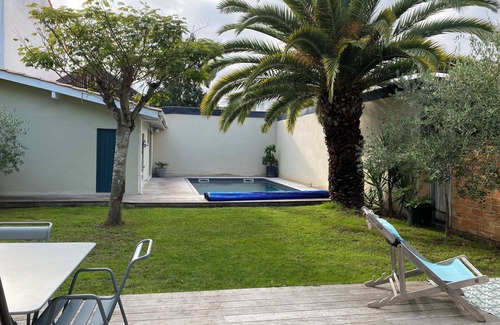 Merignac Casa | 4 bedroom house with swimming pool close to the city center.