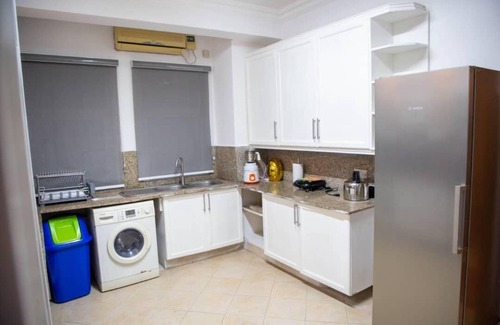 Ofin Apartamento | 4-bedroom Ikoyi - private chef & Janitor, 2 options of High-speed internet, A.c