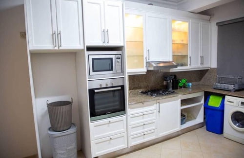 Ofin Apartamento | 4-bedroom Ikoyi - private chef & Janitor, 2 options of High-speed internet, A.c