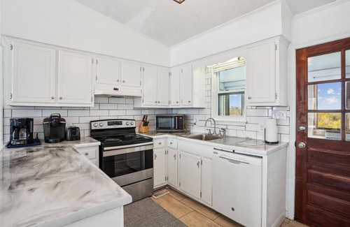 South Nags Head Casa | 4 bedroom in Nags Head, 5 minute walk to the beach! Outdoor amenities galore!