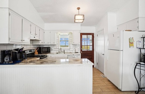 South Nags Head Casa | 4 bedroom in Nags Head, 5 minute walk to the beach! Outdoor amenities galore!