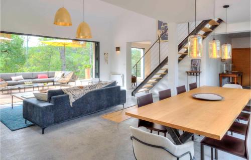 Sillans-la Cascade Casa | 4 Bedroom Lovely Home In Sillans La Cascade