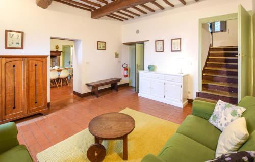 Paciano Apartamento | 4 Bedroom Lovely Apartment In Paciano