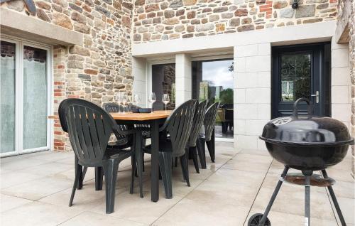 Cherrueix Casa | 4 Bedroom Lovely Home In Cherrueix
