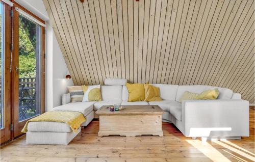 Ebeltoft Casa | 4 Bedroom Lovely Home In Ebeltoft