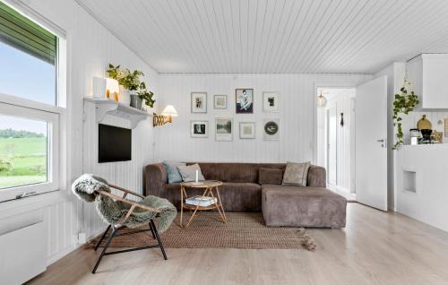 Ronde Casa | 4 Bedroom Lovely Home In Rønde