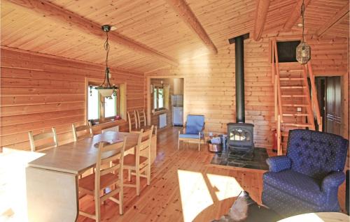 Annolfsbyn Casa | 4 Bedroom Lovely Home In Åsensbruk