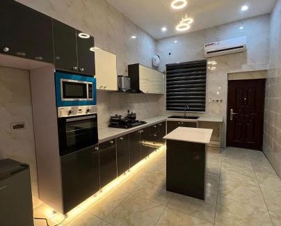 Ofin Apartamento | 4 bedroom luxury apartment chevron drive