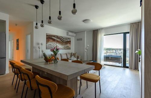 Sarajevska Apartamento | 4 bedroom luxury apartment with park & river view