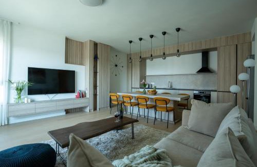 Sarajevska Apartamento | 4 bedroom luxury apartment with park & river view