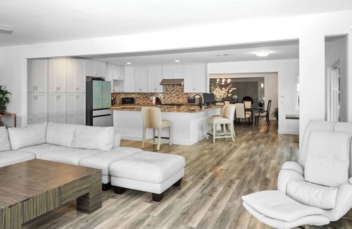 Palm Desert Casa | 4-Bedroom Luxury Home in Superb Palm Desert